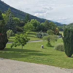 Les 3 Lacs Chez Nath Hébergement de vacances Ambleon